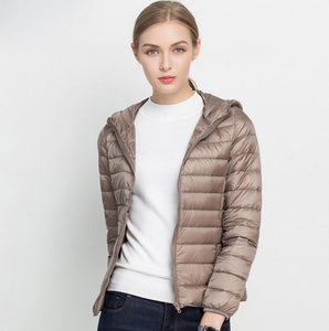 doudoune femme à capuche parka beige chic tendance 2018 2019 haute qualité duvet plume ultra fine légère couleur chaude uniqlo moncler jott canada goose the north face uniclo pas cher transportable pliable en pochon porté