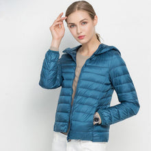 doudoune femme à capuche parka bleu cobalt chic tendance 2018 2019 haute qualité duvet plume ultra fine légère couleur chaude uniqlo moncler jott canada goose the north face uniclo pas cher transportable pliable en pochon porté