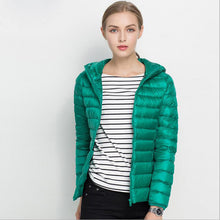 doudoune femme à capuche parka vert chic tendance 2018 2019 haute qualité duvet plume ultra fine légère couleur chaude uniqlo moncler jott canada goose the north face uniclo pas cher transportable pliable en pochon porté