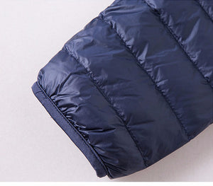 doudoune tendance 2018 2019 2020 chic classe bleu navy foncé haute qualité duvet plume ultra fine légère homme couleur chaude uniqlo moncler jott canada goose the north face uniclo pas cher transportable en pochon porté