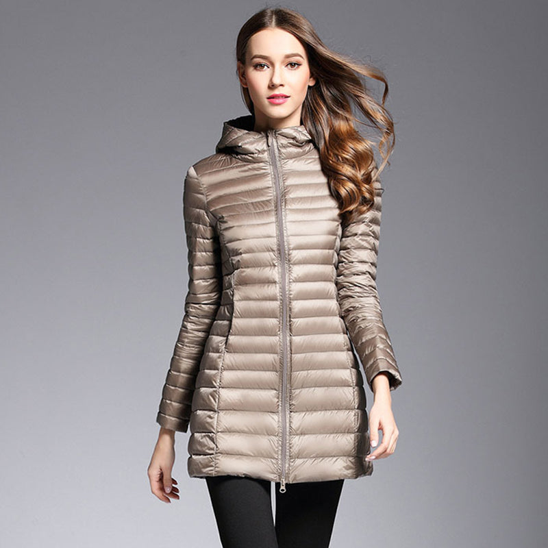 doudoune beige tendance 2018 chic classe femme longue haute qualité duvet ultra fine légère à capuche parka couleur chaude uniqlo moncler jott canada goose north uniclo pas cher transportable en pochon