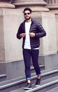 doudoune tendance 2018 2019 2020 chic classe noir haute qualité duvet plume ultra light fine légère homme couleur chaude uniqlo moncler jott canada goose the north face uniclo pas cher transportable en pochon porté